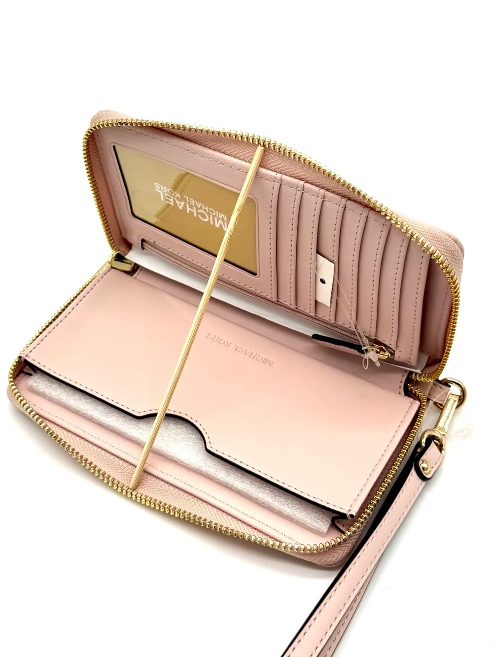 Michael Kors Large Quilted Heart Flat MF Phone Case Wallet Powder Blush